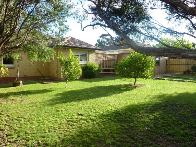 3 Boyanna Road, Glen Waverley VIC 3150