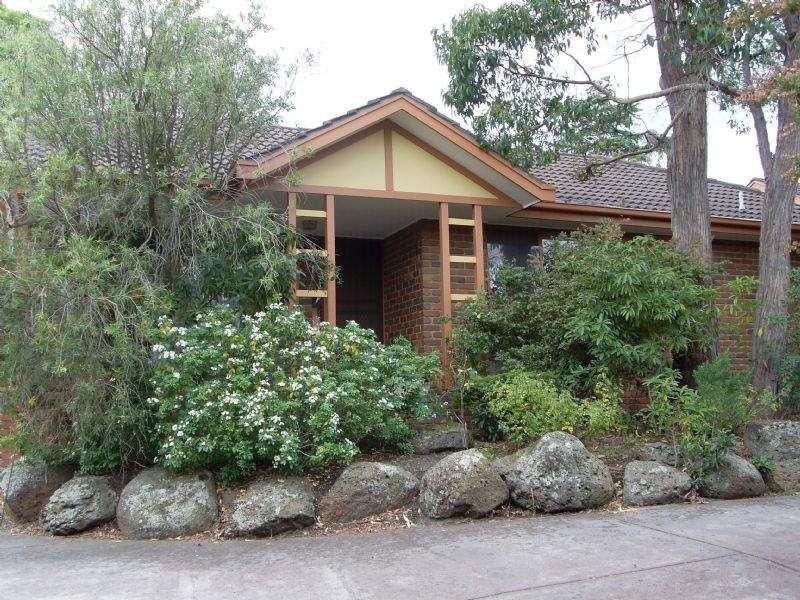 2/10 Bond Street, Mount Waverley VIC 3149