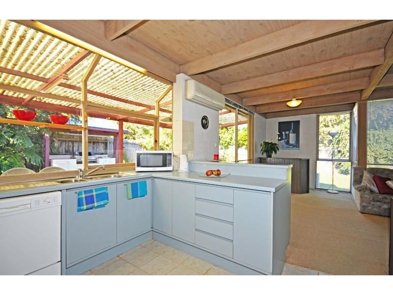 6 Roberts Street, Glen Waverley VIC 3150