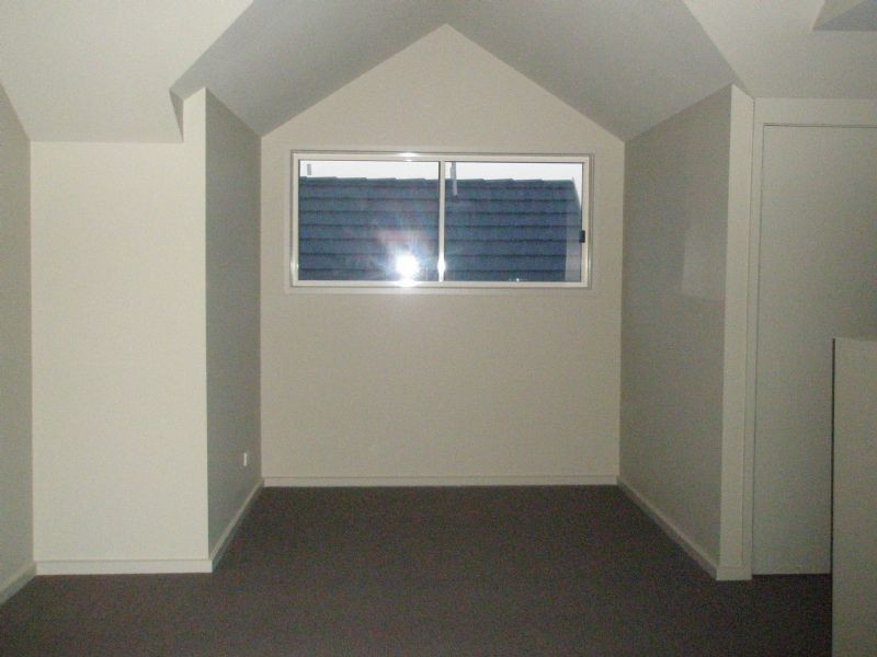 3/3 Saniky Street, Notting Hill VIC 3168