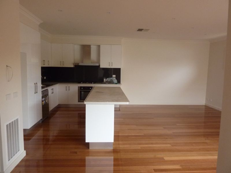 2/87 Cootamundra Drive, Wheelers Hill VIC 3150