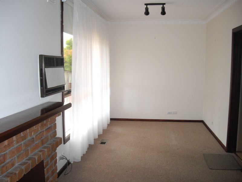 1/6 Angus Drive, Glen Waverley VIC 3150