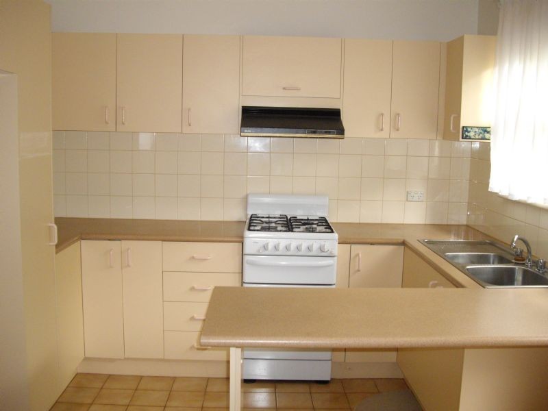 1/6 Angus Drive, Glen Waverley VIC 3150