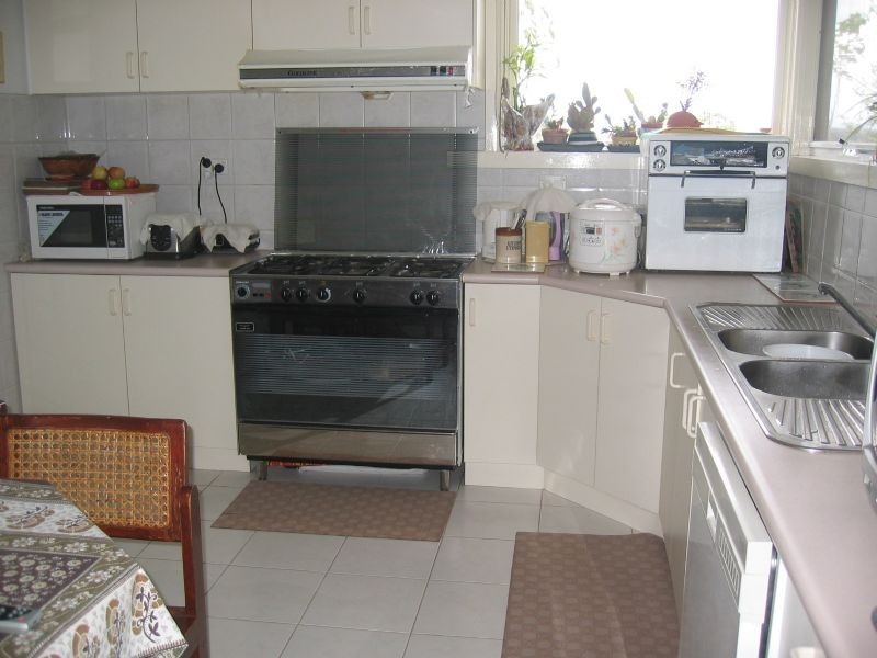 3 Groom Court, Glen Waverley VIC 3150