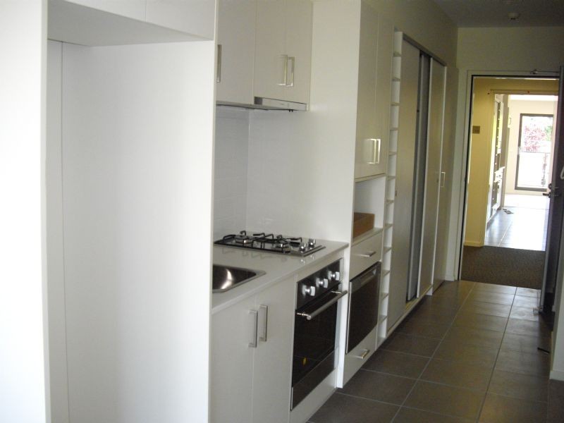 124/270 Springvale Road, Glen Waverley VIC 3150