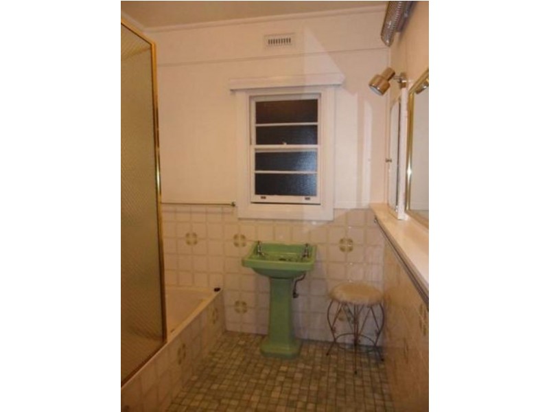 88 Stanley Avenue, Mount Waverley VIC 3149