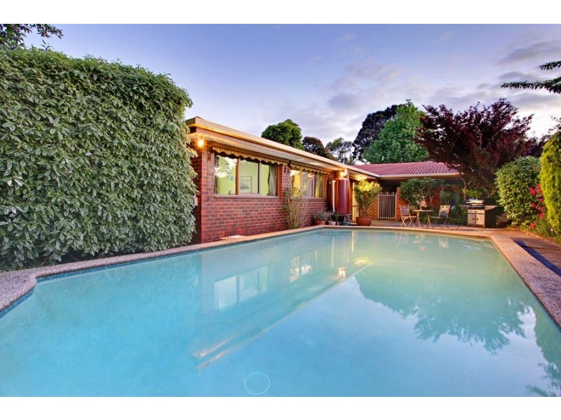 10 Belvedere Avenue, Wheelers Hill VIC 3150