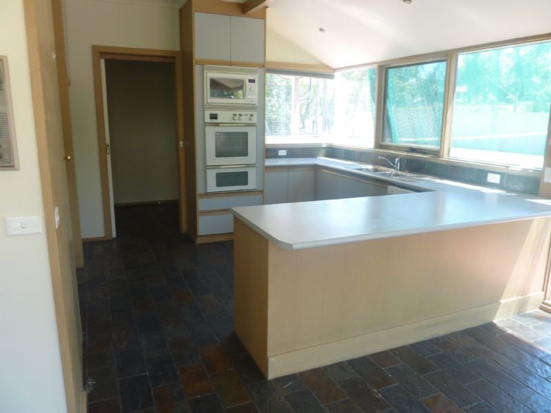 110 Springvale Road, Glen Waverley VIC 3150