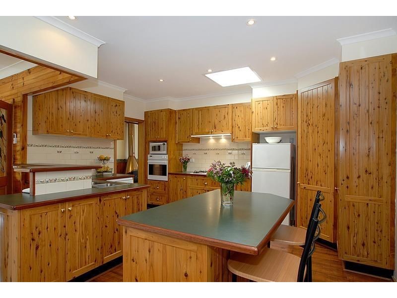 7 Roswell Street, Glen Waverley VIC 3150