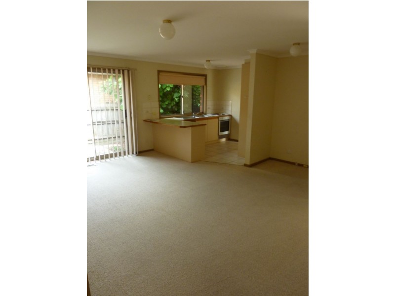 1/10 Sellers Street, Glen Waverley VIC 3150