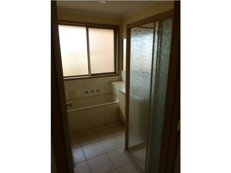 1/10 Sellers Street, Glen Waverley VIC 3150