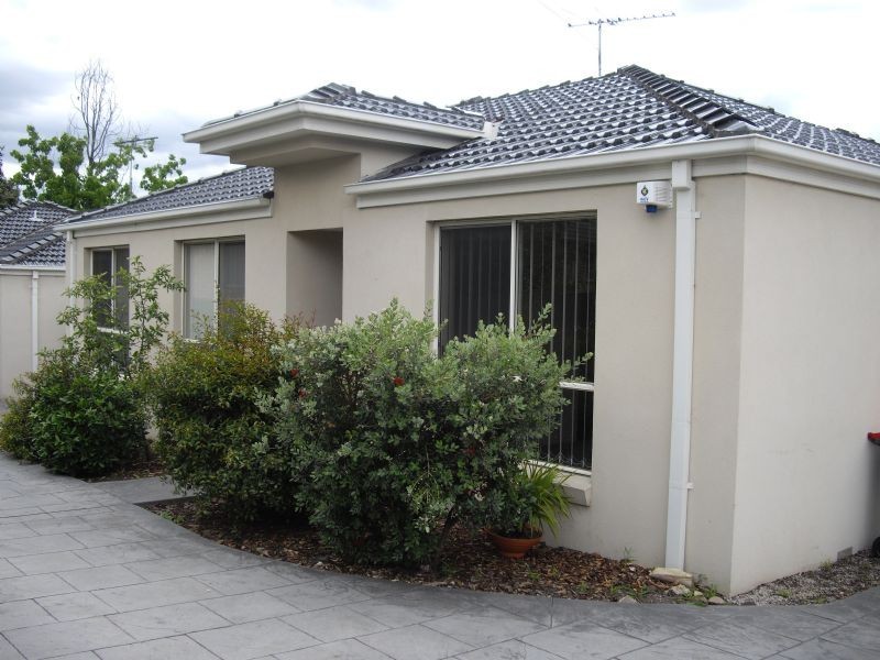 2/2 Adrienne Crescent, Mount Waverley VIC 3149