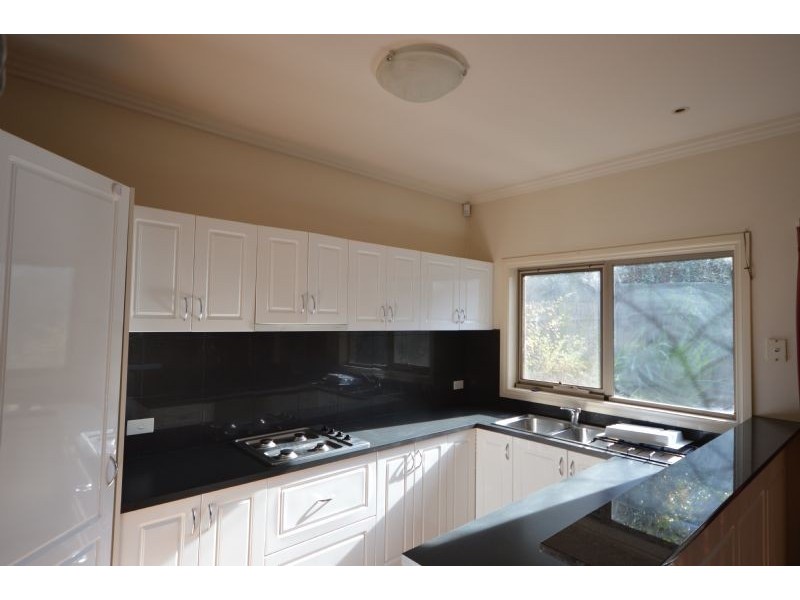 2/233 Waverley Road, Mount Waverley VIC 3149