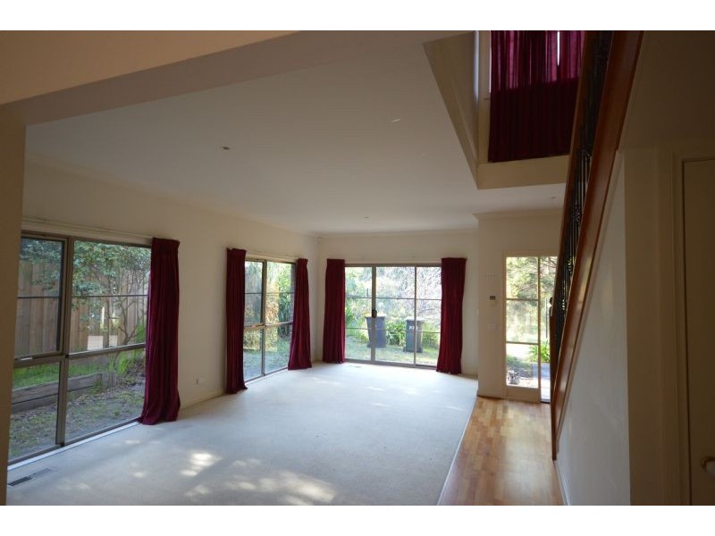 2/233 Waverley Road, Mount Waverley VIC 3149