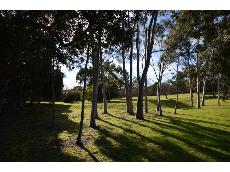 2/233 Waverley Road, Mount Waverley VIC 3149