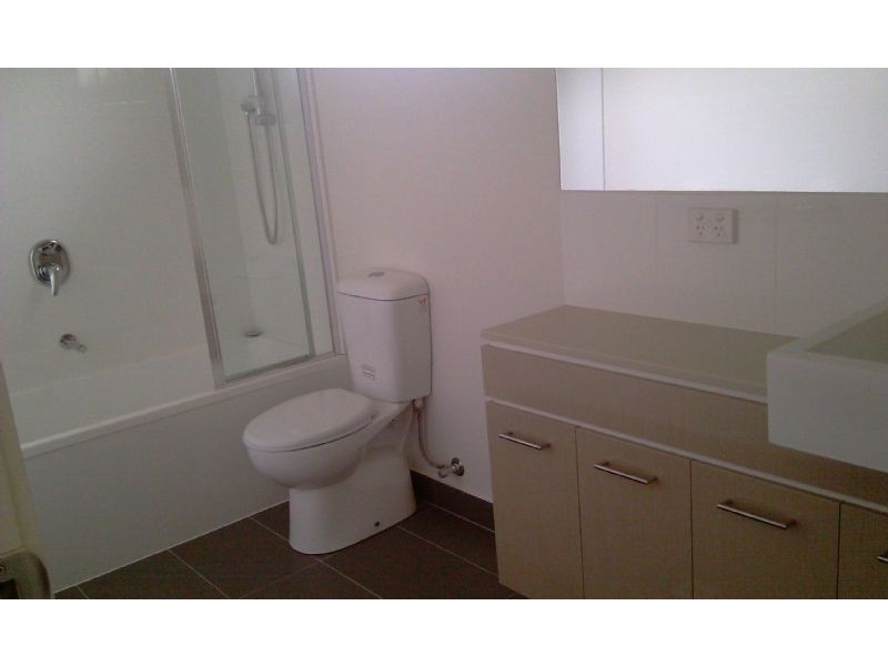 4/43-45 Winbirra Parade, Ashwood VIC 3147