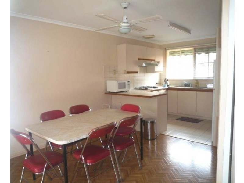 2/91 Middleborough Road, Burwood VIC 3125