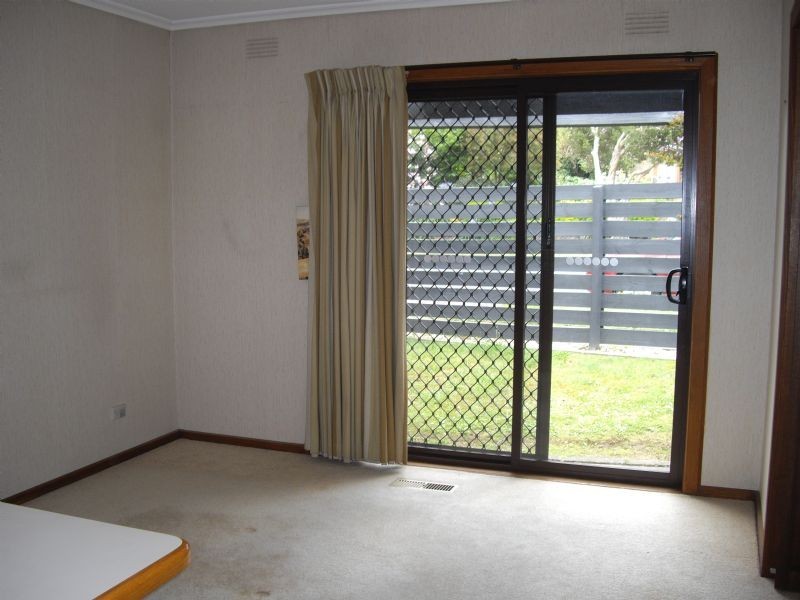 1 Cumberland Court, Glen Waverley VIC 3150