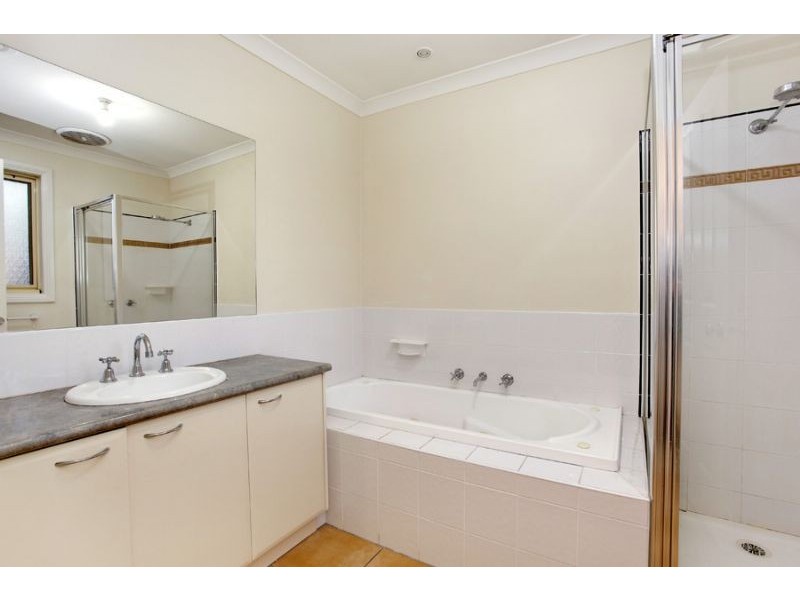 12A Therese Avenue, Mount Waverley VIC 3149