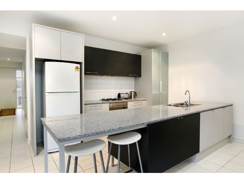 2 Phillimore Drive, Mulgrave VIC 3170