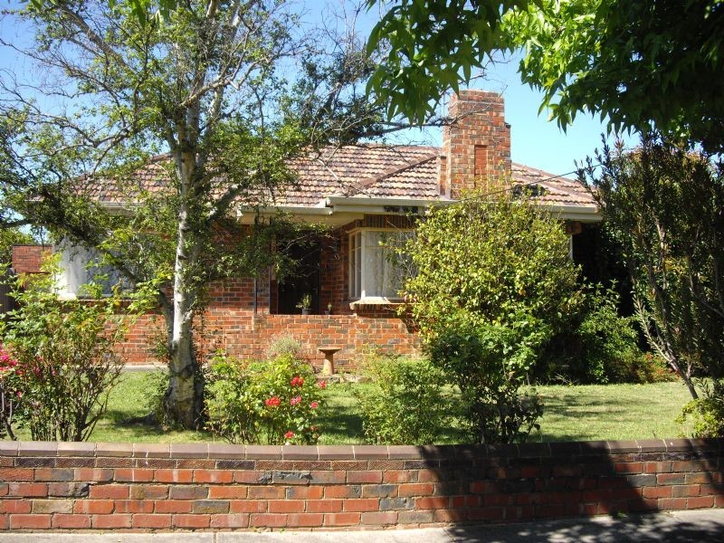 38 Winbourne Road, Mount Waverley VIC 3149