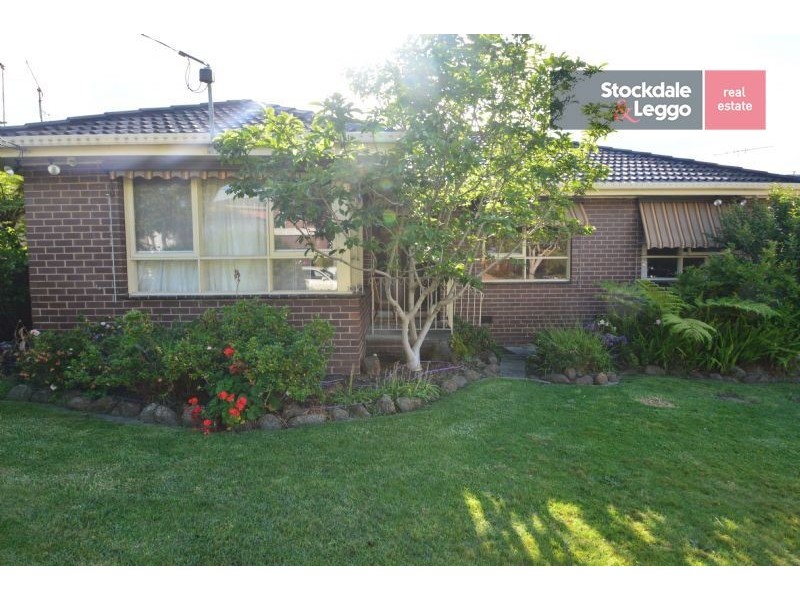 7 Long Beach Crescent, Mount Waverley VIC 3149