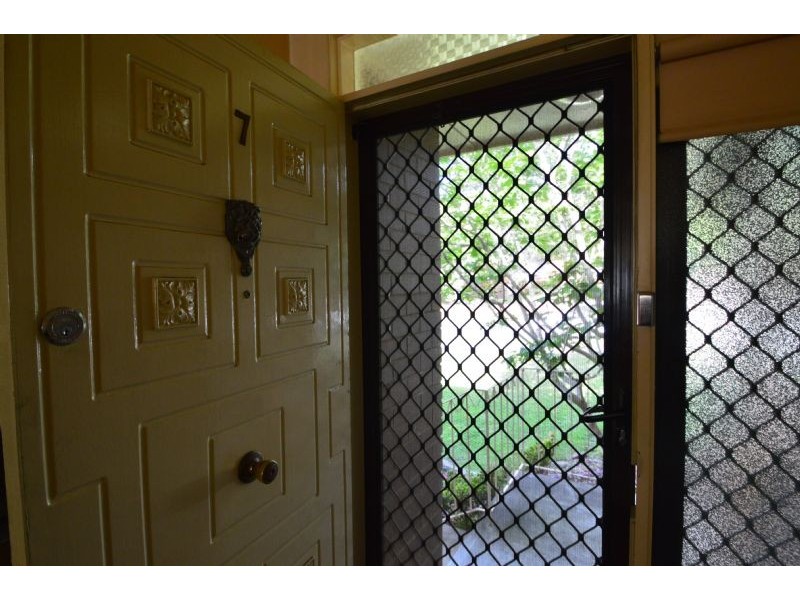 7 Long Beach Crescent, Mount Waverley VIC 3149