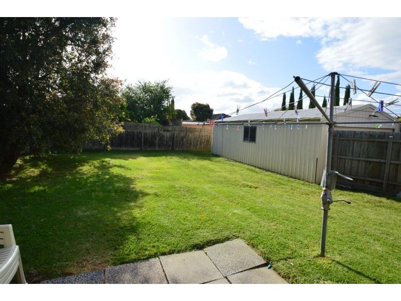 7 Long Beach Crescent, Mount Waverley VIC 3149