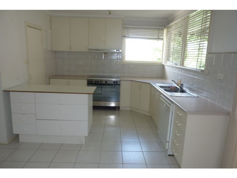 3 Groom Court, Glen Waverley VIC 3150