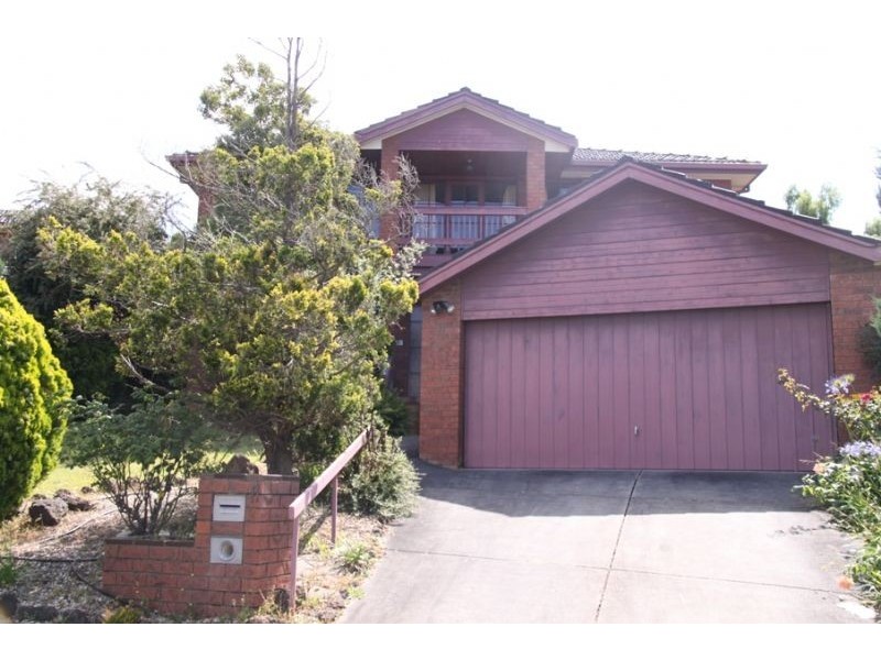 11 Pentland Court, Glen Waverley VIC 3150