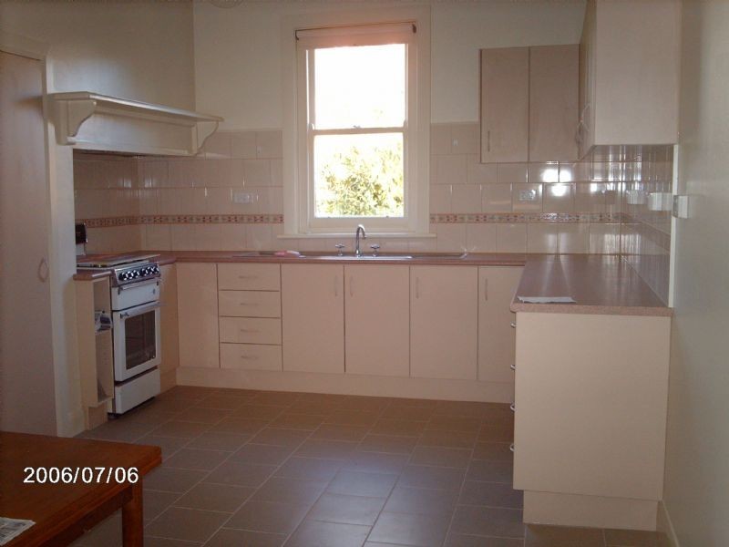 84 Parer Street, Burwood VIC 3125