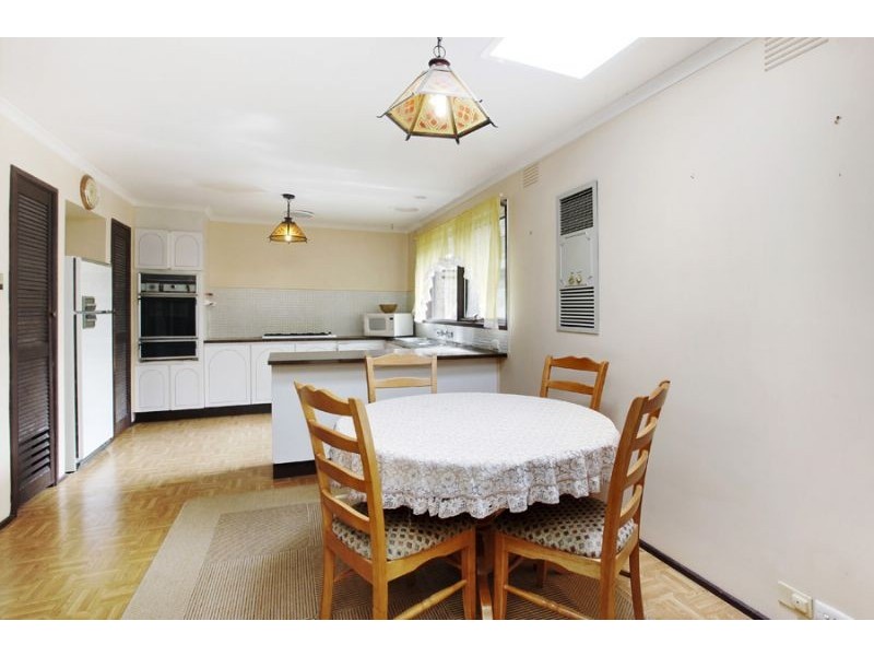 46 Calderwood Avenue, Wheelers Hill VIC 3150