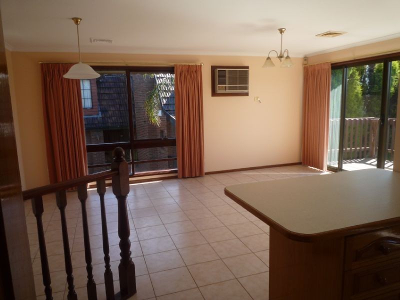 21 George Knox Drive, Rowville VIC 3178