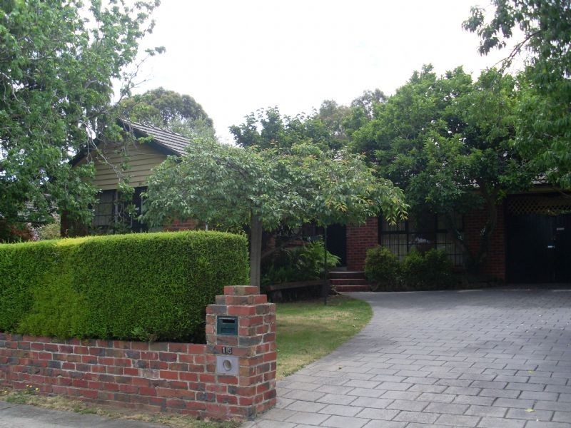 15 Avonhurst Drive, Glen Waverley VIC 3150