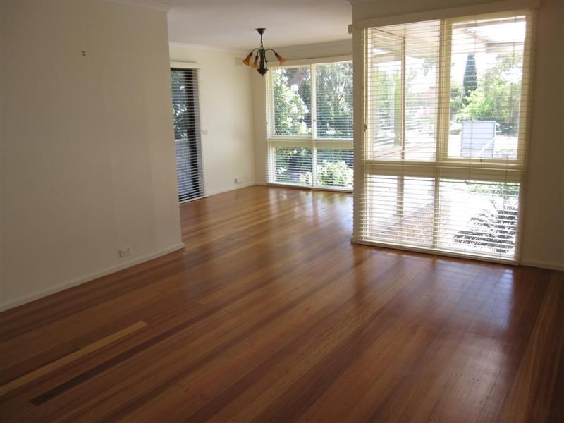14 Chichester Square, Wantirna VIC 3152