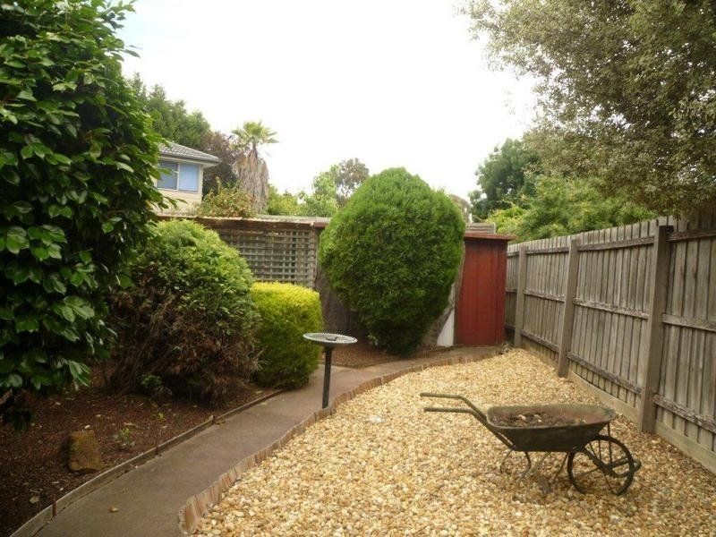 14 Chichester Square, Wantirna VIC 3152