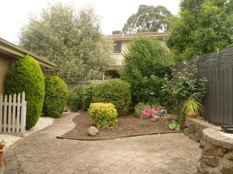 14 Chichester Square, Wantirna VIC 3152