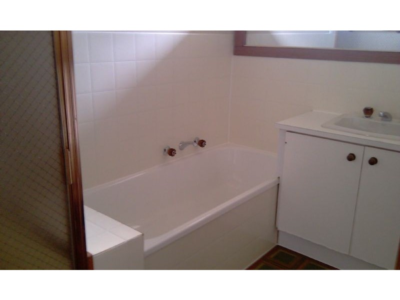 2/652 Springvale Road, Mulgrave VIC 3170