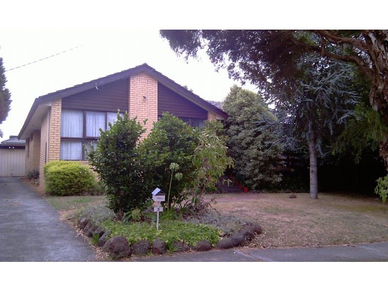 3 Crestmont Drive, Glen Waverley VIC 3150