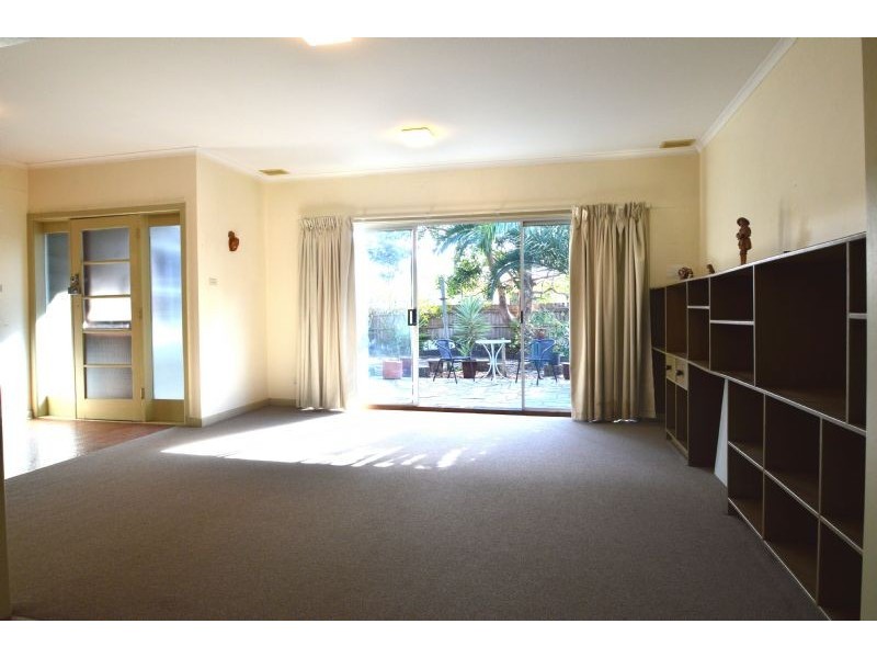 13 Princetown Road, Mount Waverley VIC 3149
