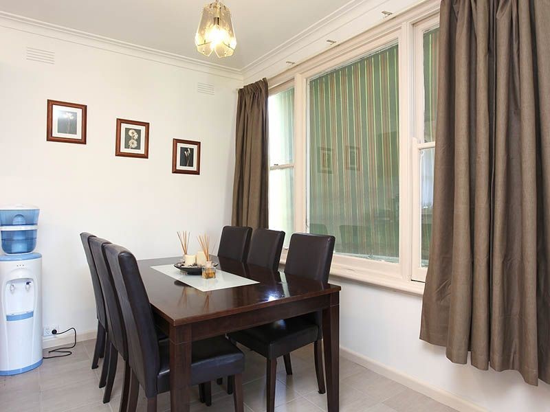 14 Wendover Court, Mount Waverley VIC 3149