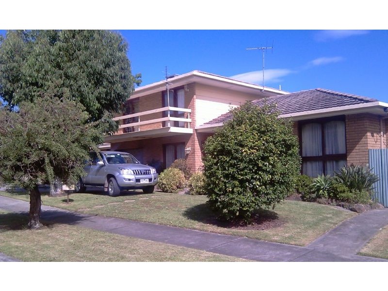 32 Regent Street, Mount Waverley VIC 3149