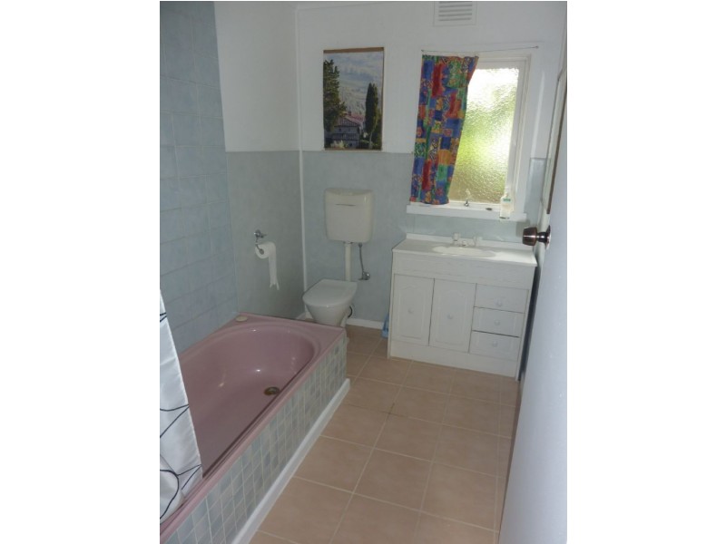 1/25 Sarton Road, Clayton VIC 3168