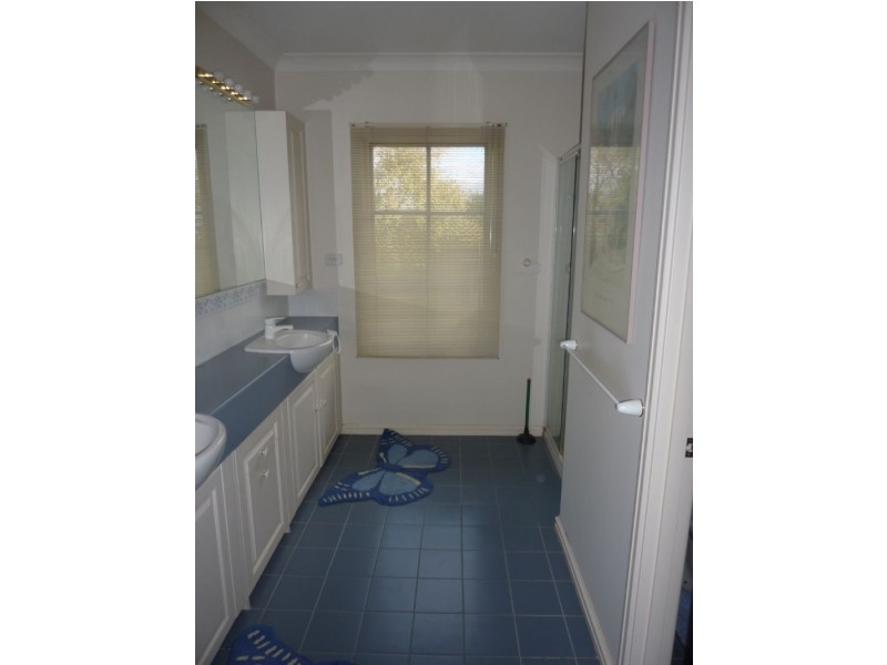 48 Jacqueline Road, Mount Waverley VIC 3149