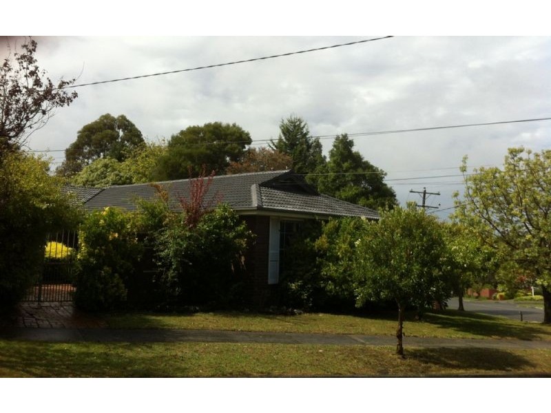 35 Strickland Drive, Wheelers Hill VIC 3150