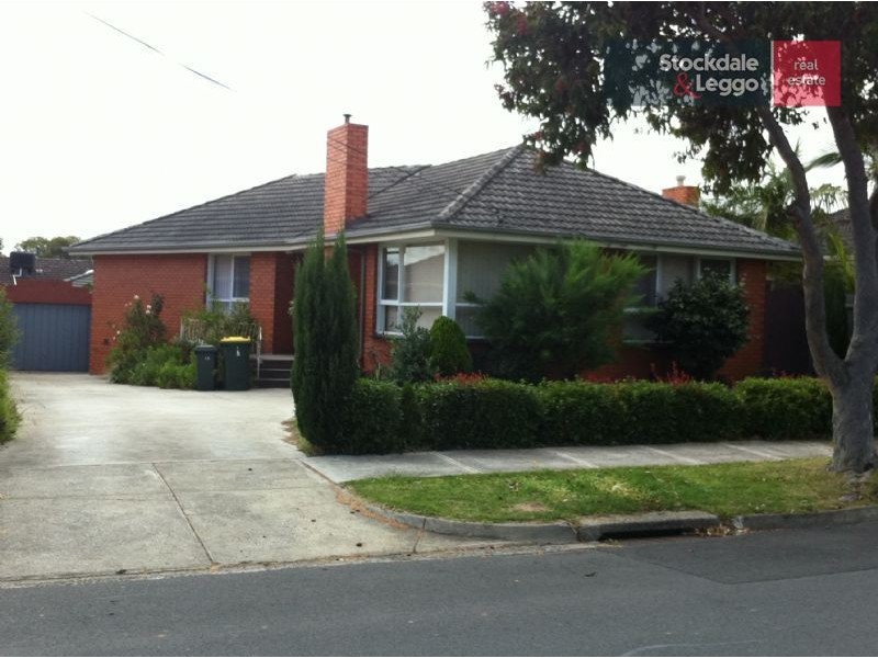 19 Witchwood Crescent, Burwood East VIC 3151