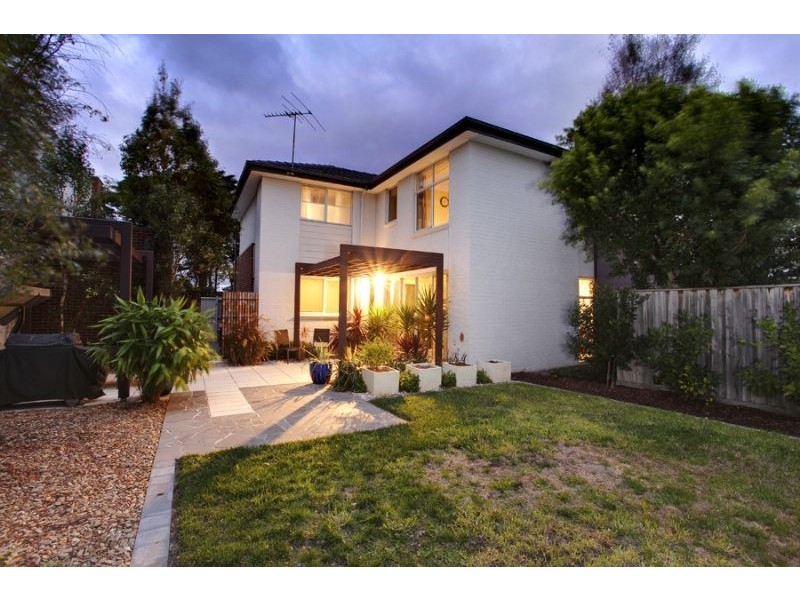 16 Waverley Park Drive, Mulgrave VIC 3170