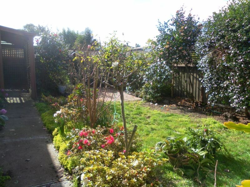 2/10 Myers Avenue, Glen Waverley VIC 3150