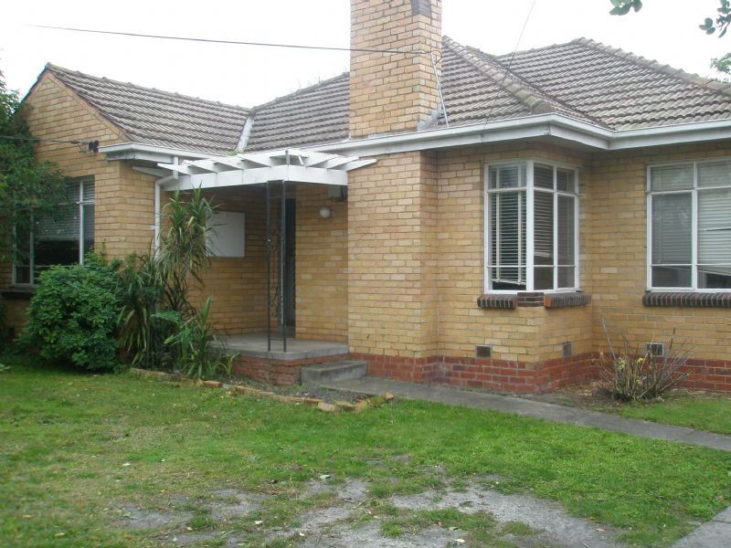 13 Atkinson Street, Murrumbeena VIC 3163