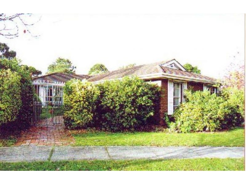 35 Strickland Drive, Wheelers Hill VIC 3150
